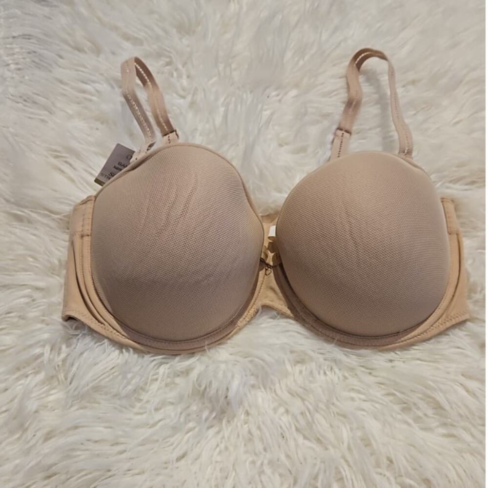 Chantelle Silicone-Free Strapless Bra in Beige – Size 34DDD - Picture 2 of 6